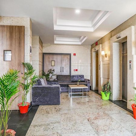Collection O Limewood Stay Гургаон Екстериор снимка