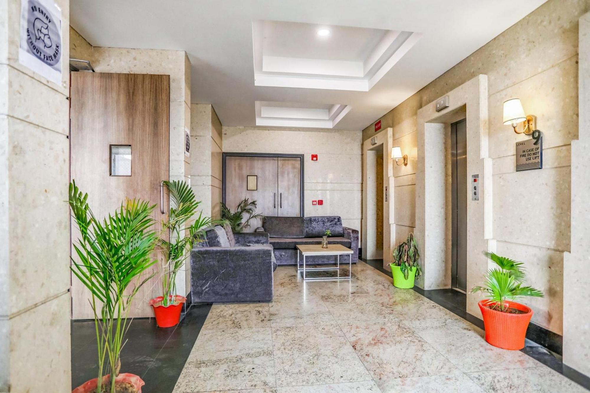 Collection O Limewood Stay Гургаон Екстериор снимка