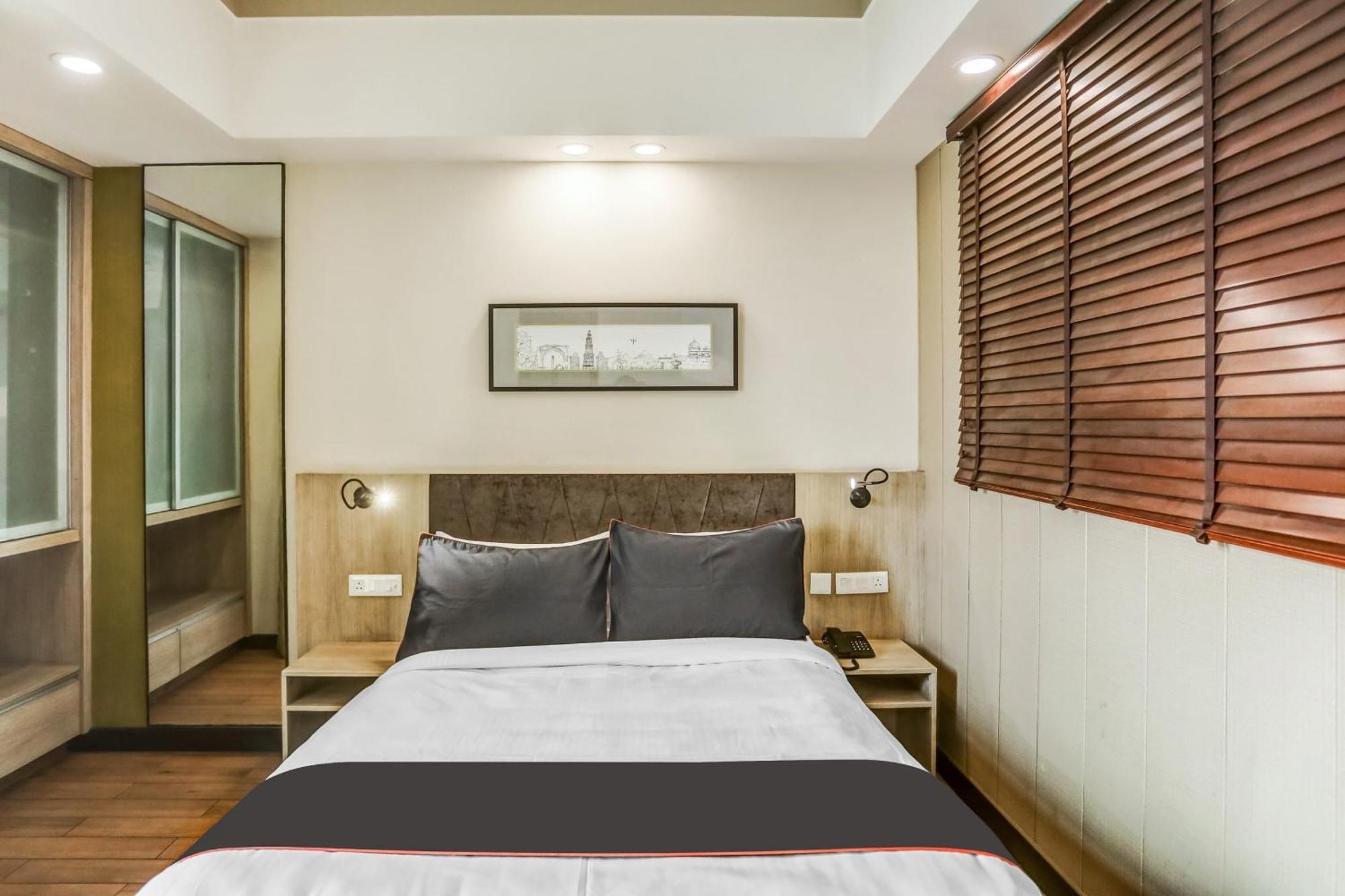 Collection O Limewood Stay Гургаон Екстериор снимка