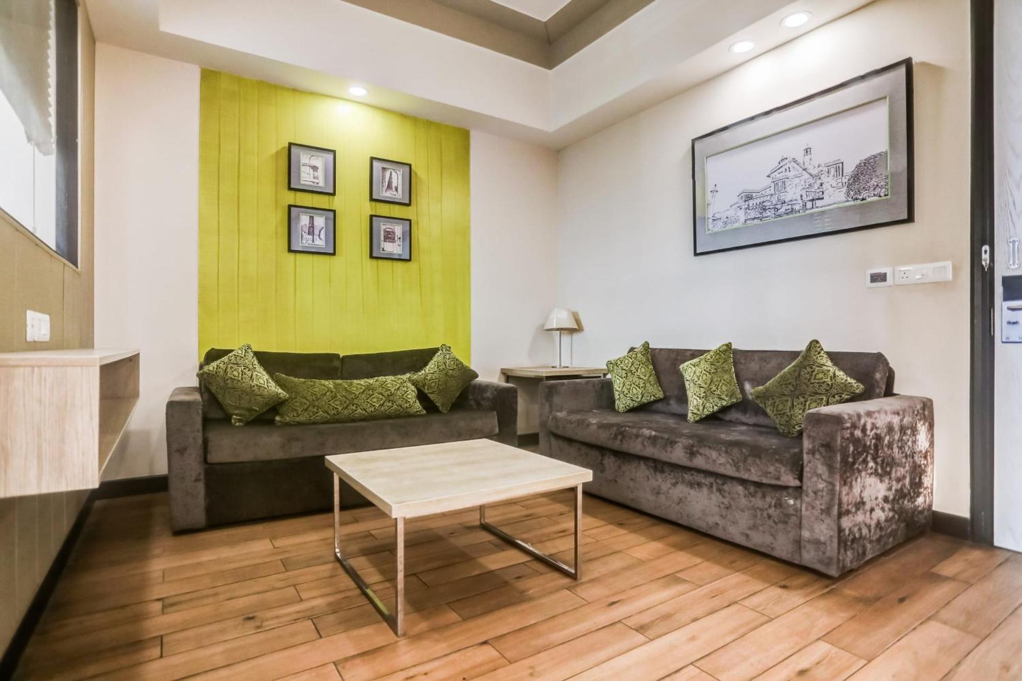 Collection O Limewood Stay Гургаон Екстериор снимка